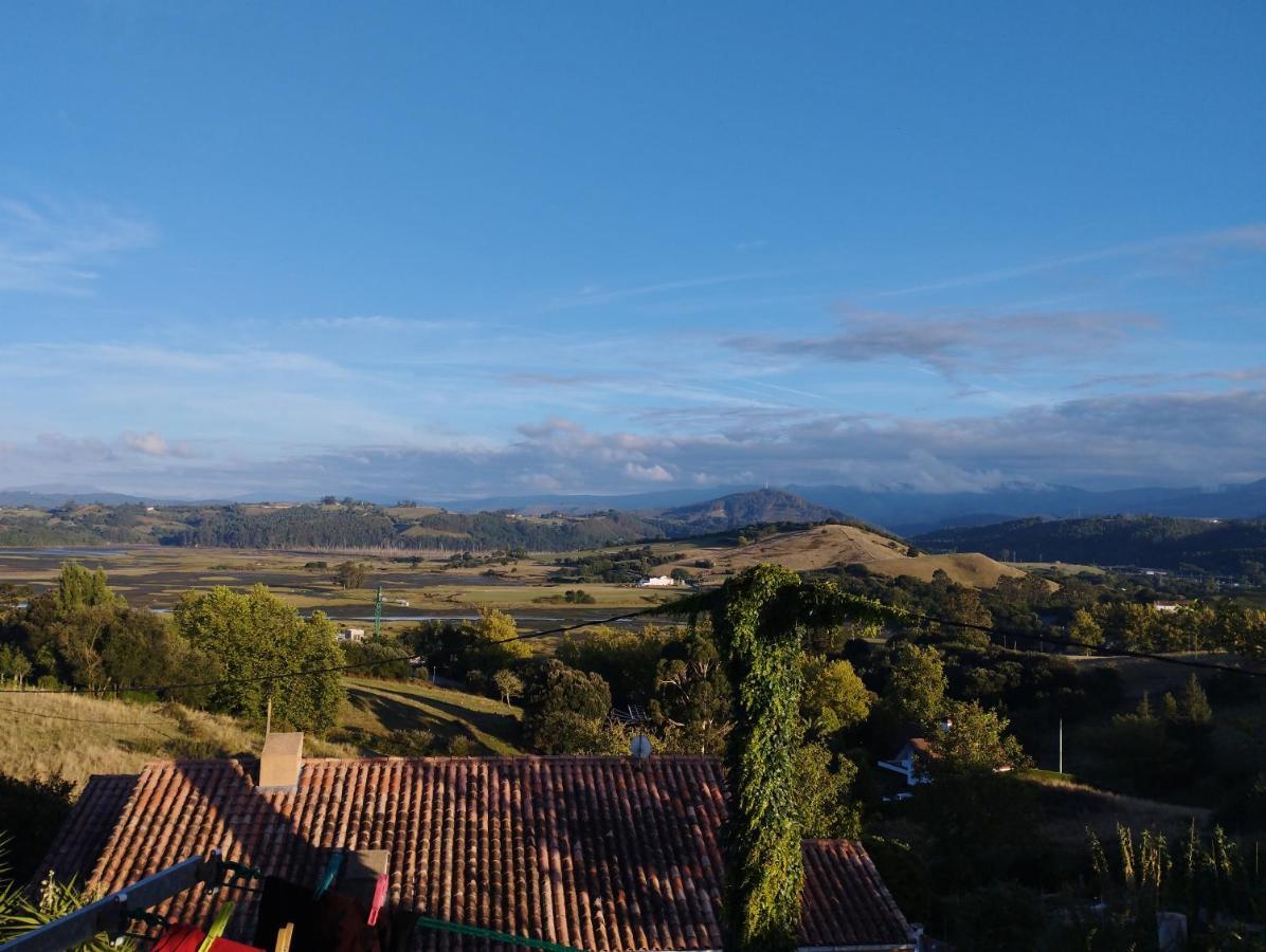 Alto Santiago Alojamiento Con Parking San Vicente De La Barquera Exterior foto